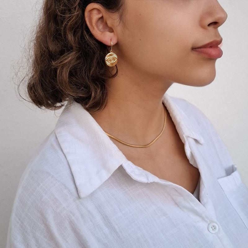 Brinco Argola Click Olho Grego Medalha em Aço Inoxidável