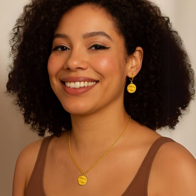 Colar Olho Grego Medalha Diamantada em Aço Inoxidável